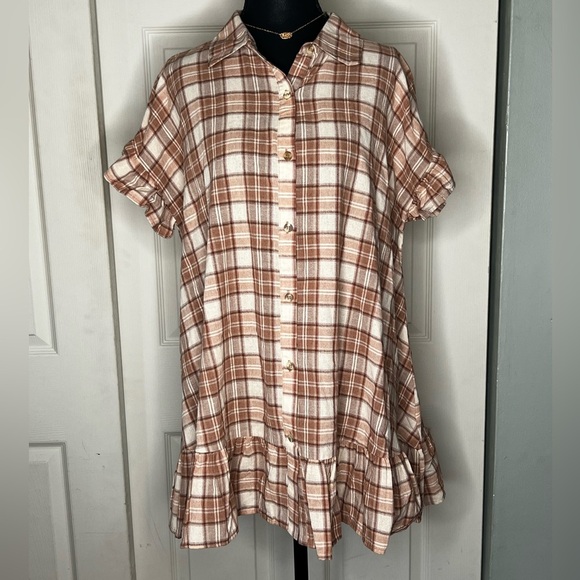 Easel Plaid Button-Up Ruffle Hem Dress, oversized P2P 23 - Picture 1 of 5